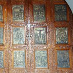 Вхоные ворота в музей монастыря Киккос.Кипр.-min